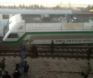 برخورد دو قطار مترو درخط پنج متروی تهران