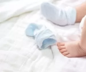 راه حل کودکی که جورابش رو مرتب درمیاره