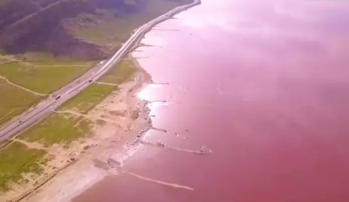 دریاچه قرمز ایران