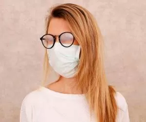 بهترین راه حل بخار عینک با زدن ماسک