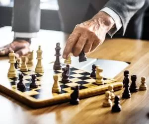 آموزش شطرنج ؛ با توضیحات کامل و تکنیک های صفرتا صدی