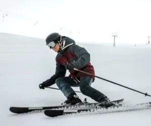 فواید ورزش اسکی با نکاتی قابل توجه و شگفت انگیز
