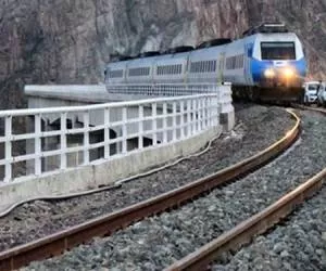 علت خروج امروز قطار زاهدان تهران از ریل چه بود؟