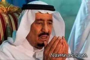 نماز خواندن پادشاه عربستان با کفش داخل کعبه + عکس