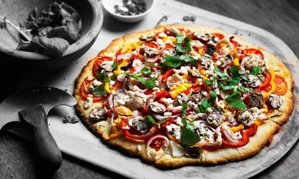 پیتزا رژیمی سبزیجات
