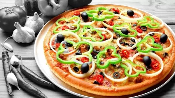 پیتزا سبزی رژیمی