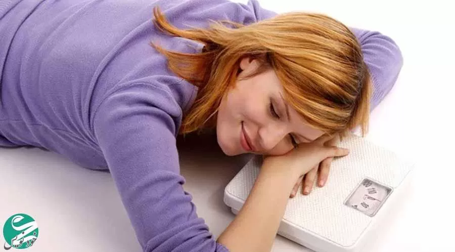 خوابیدن چطور به کاهش وزن کمک میکند؟|بررسی ارتباط بین خواب کافی با کاهش وزن
